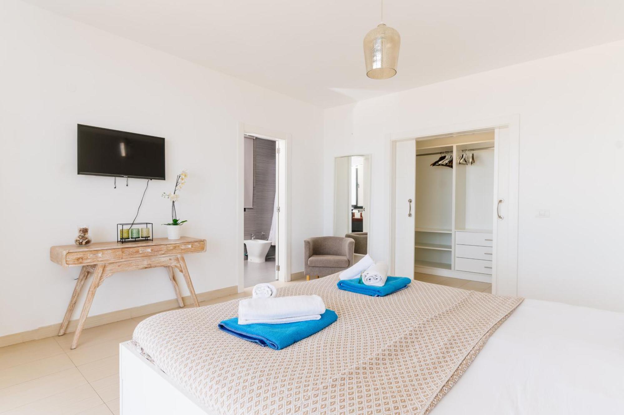 Sunset White Villa - Ocean View, Jakuzzi, Heated Pool, Air-Conditioning, Grill ปลายาเดลาสอเมริกาส ภายนอก รูปภาพ